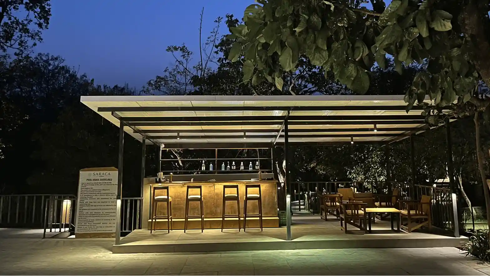 Pool Bar
